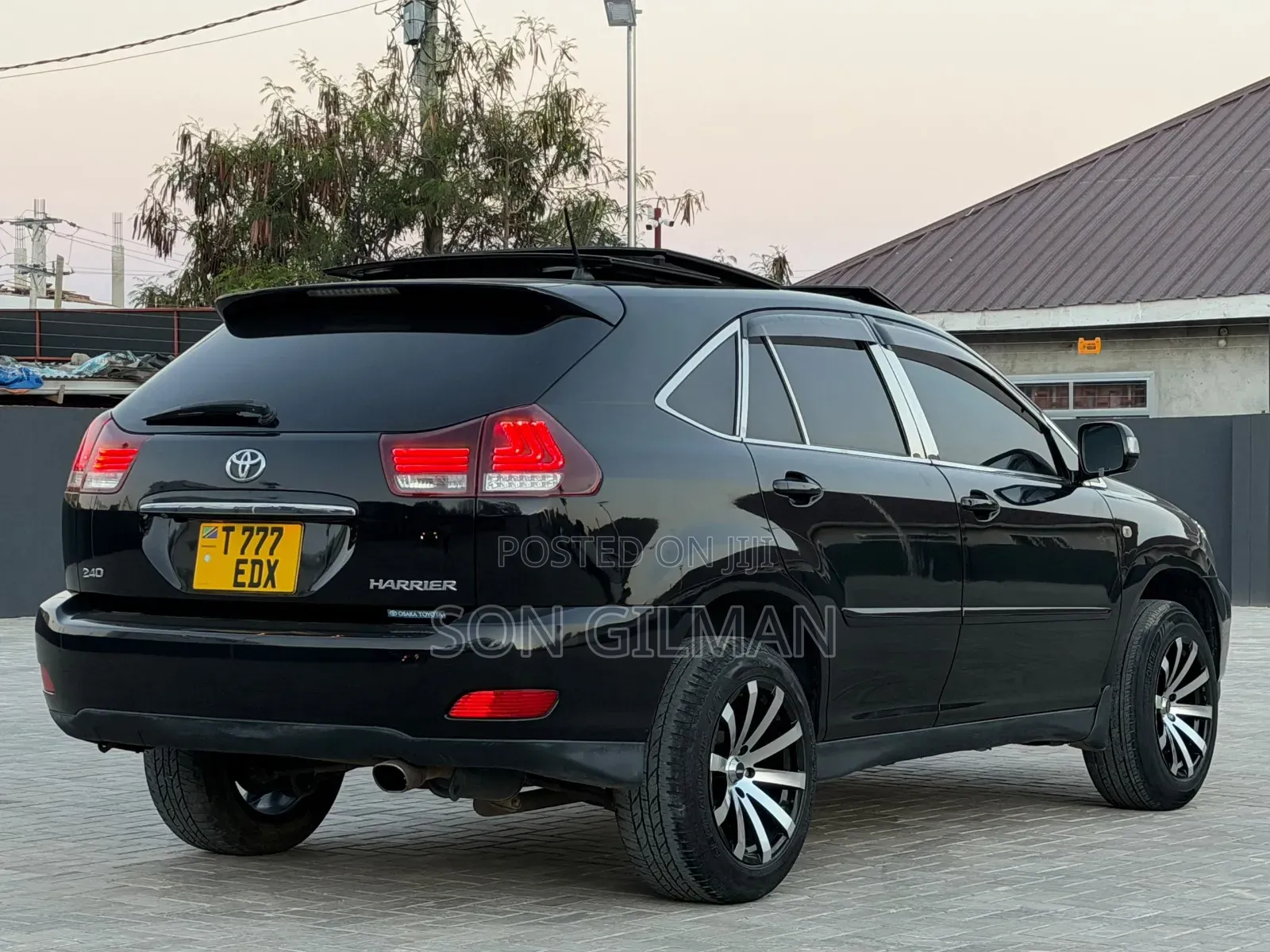 Toyota Harrier 2005 Black