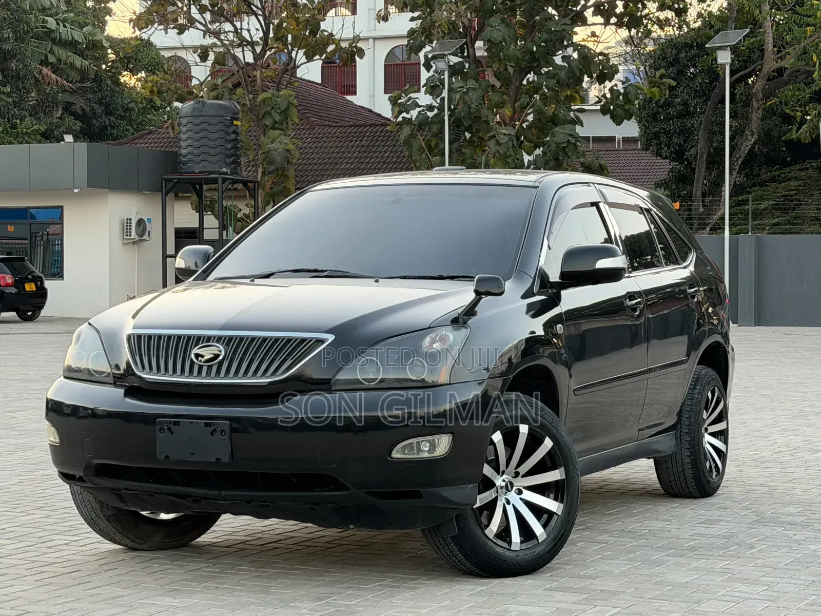 Toyota Harrier 2005 Black