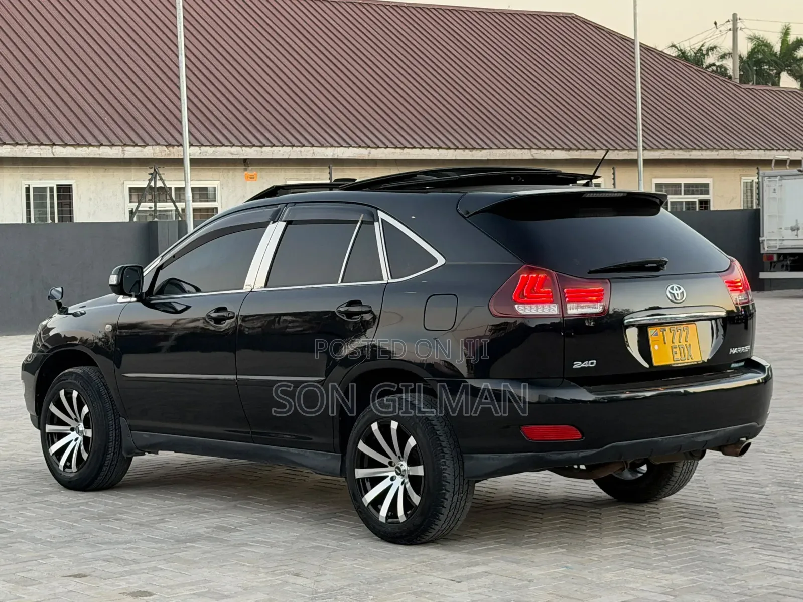 Toyota Harrier 2005 Black