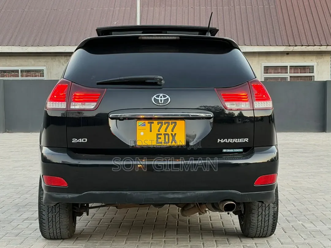 Toyota Harrier 2005 Black