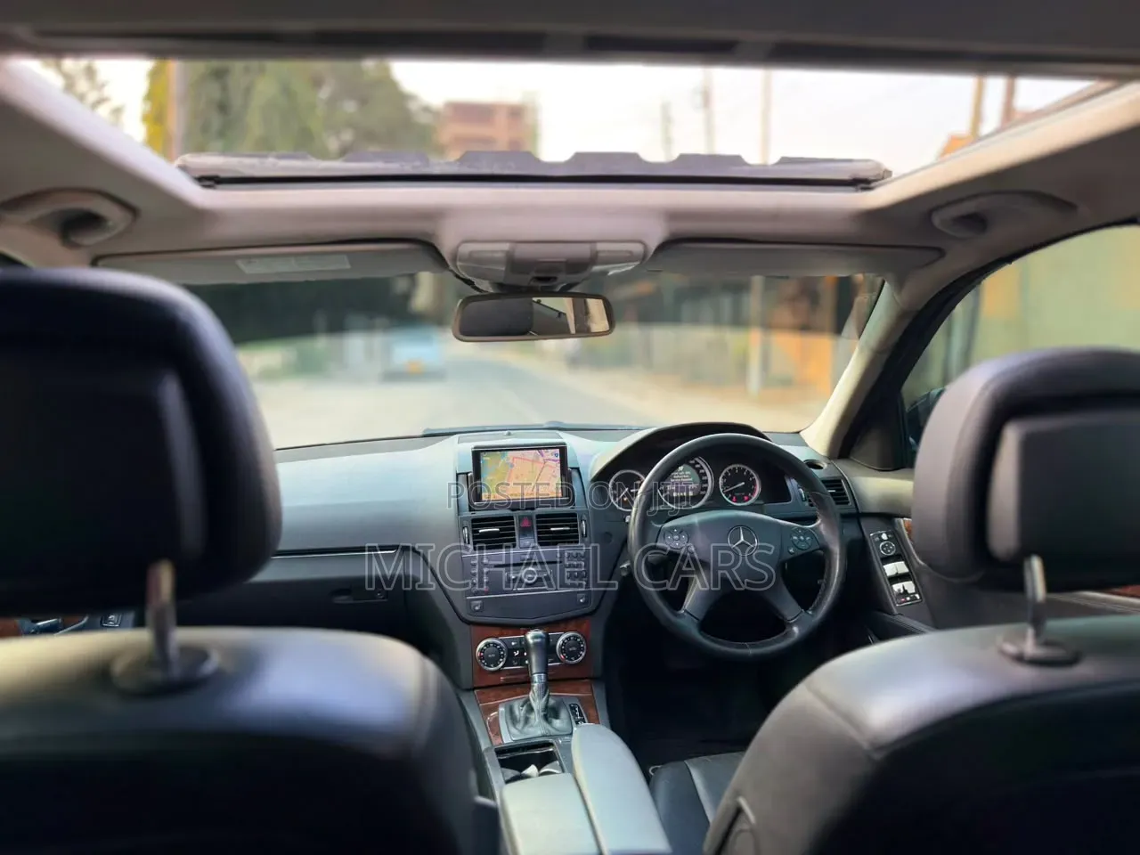 Mercedes-Benz C200 2010 Black