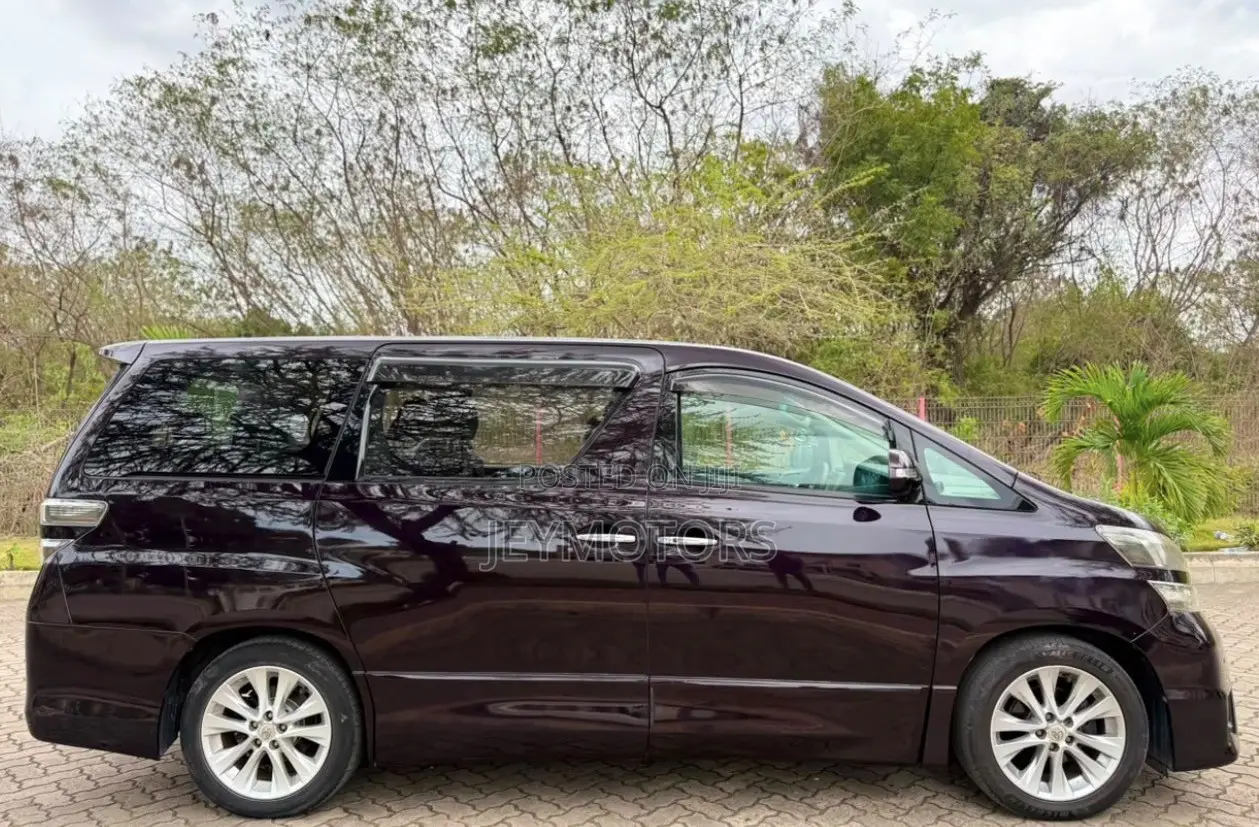 Toyota Vellfire 2009 Black