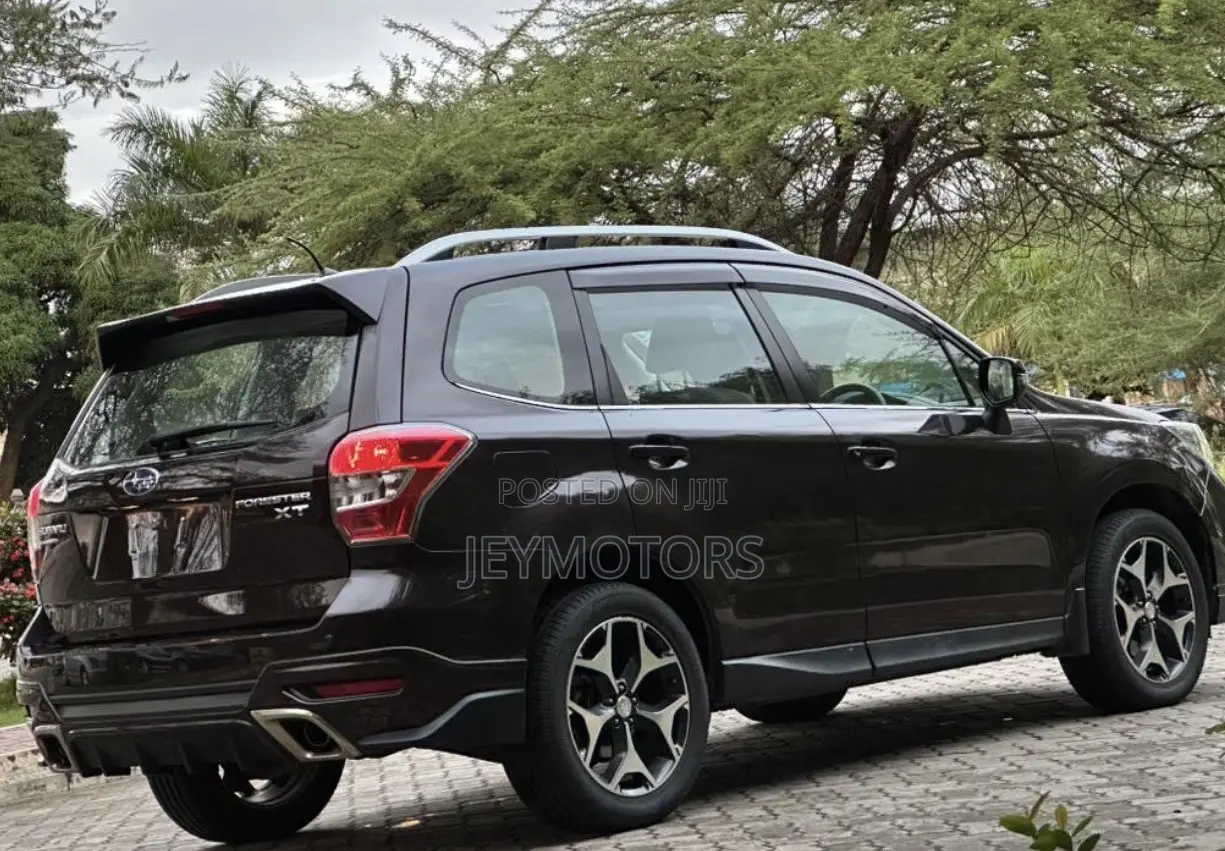 Subaru Forester 2014 Black