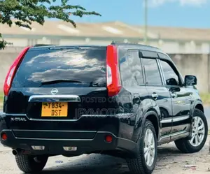 Nissan X-Trail 2010 Black