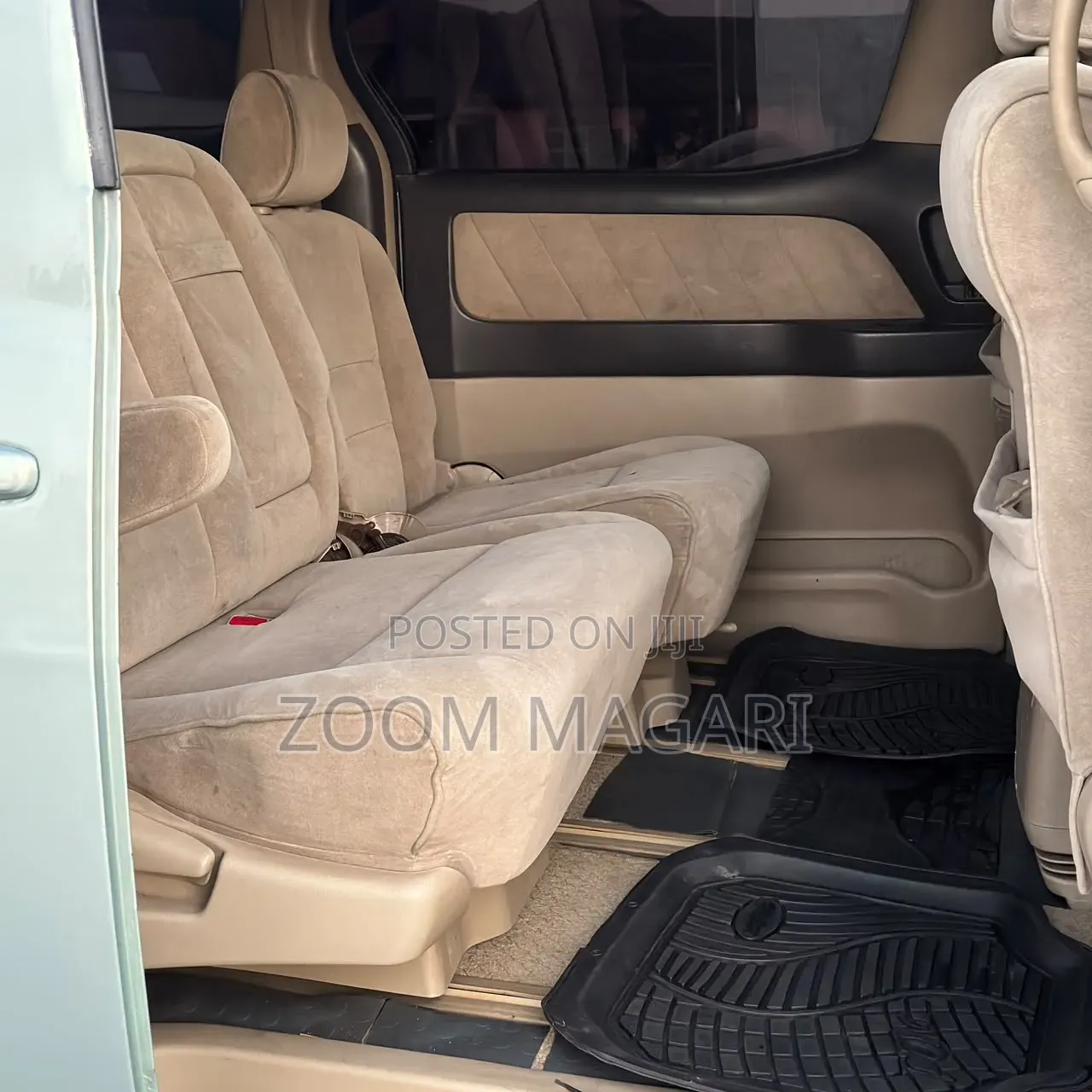 Toyota Alphard 2005 Silver