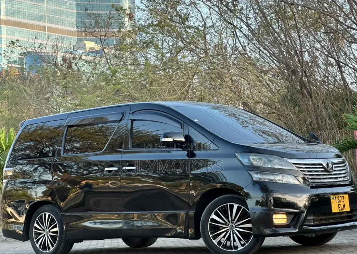 Toyota Vellfire 2010 Black