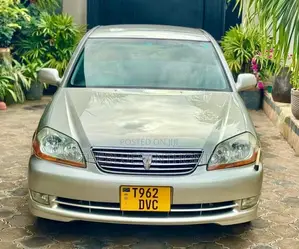 Toyota Mark II 2004 Silver