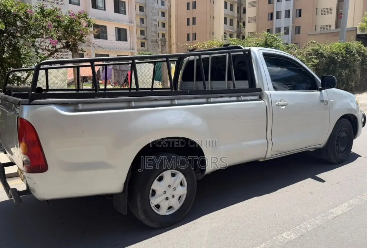 Toyota Hilux 2009 Silver