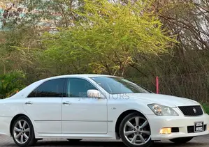 Toyota Crown 2006 White