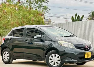 Toyota Vitz 2011 Black