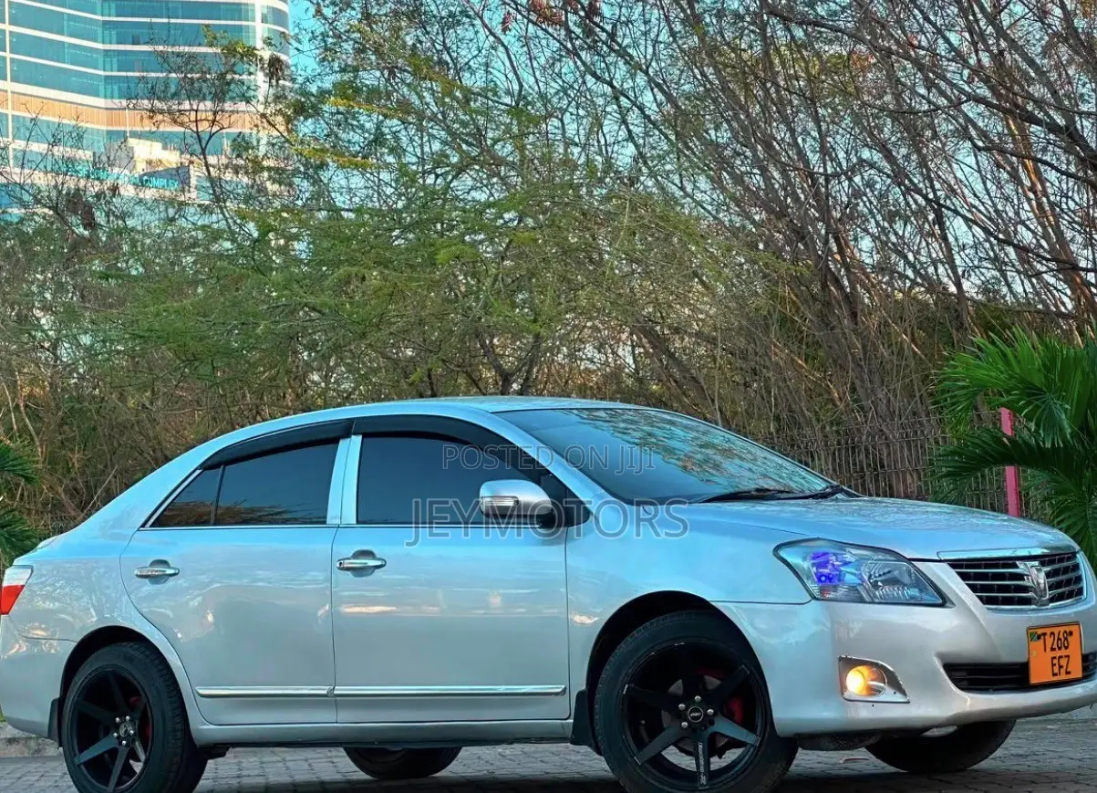 Toyota Premio 2010 Silver