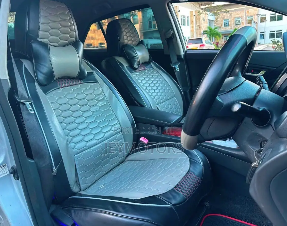 Toyota Premio 2010 Silver