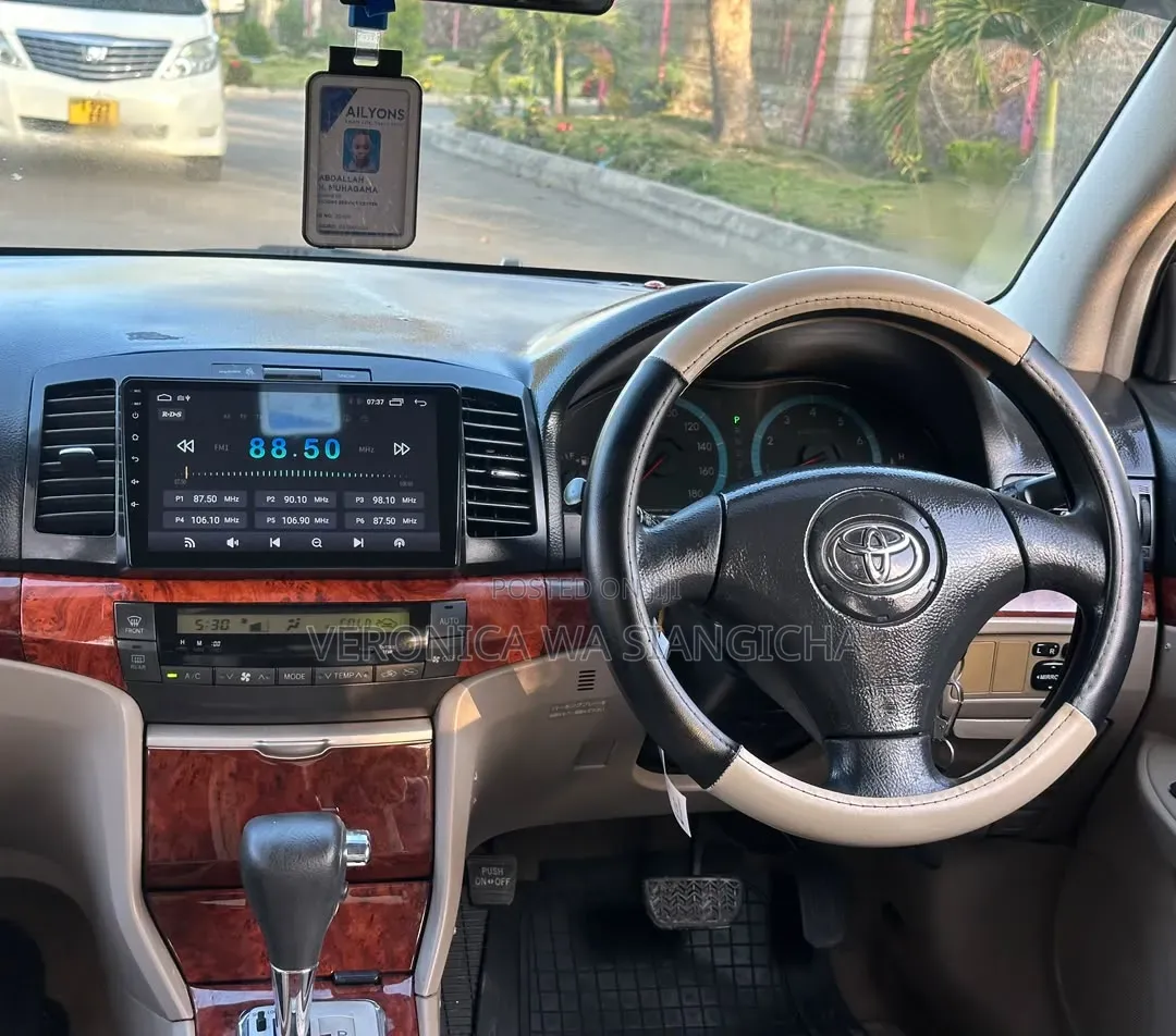 Toyota Premio 2004