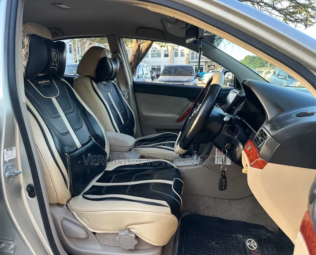 Toyota Premio 2004