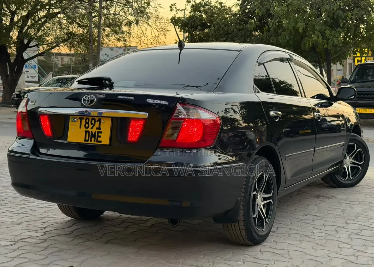 Toyota Premio 2004 Black