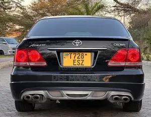 Toyota Crown 2004 Black