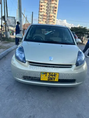 Toyota Passo 2004 Silver