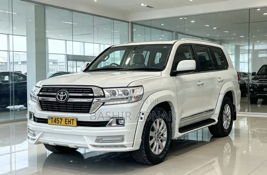Toyota Land Cruiser 2015 White