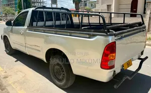 Toyota Hilux 2007 Silver