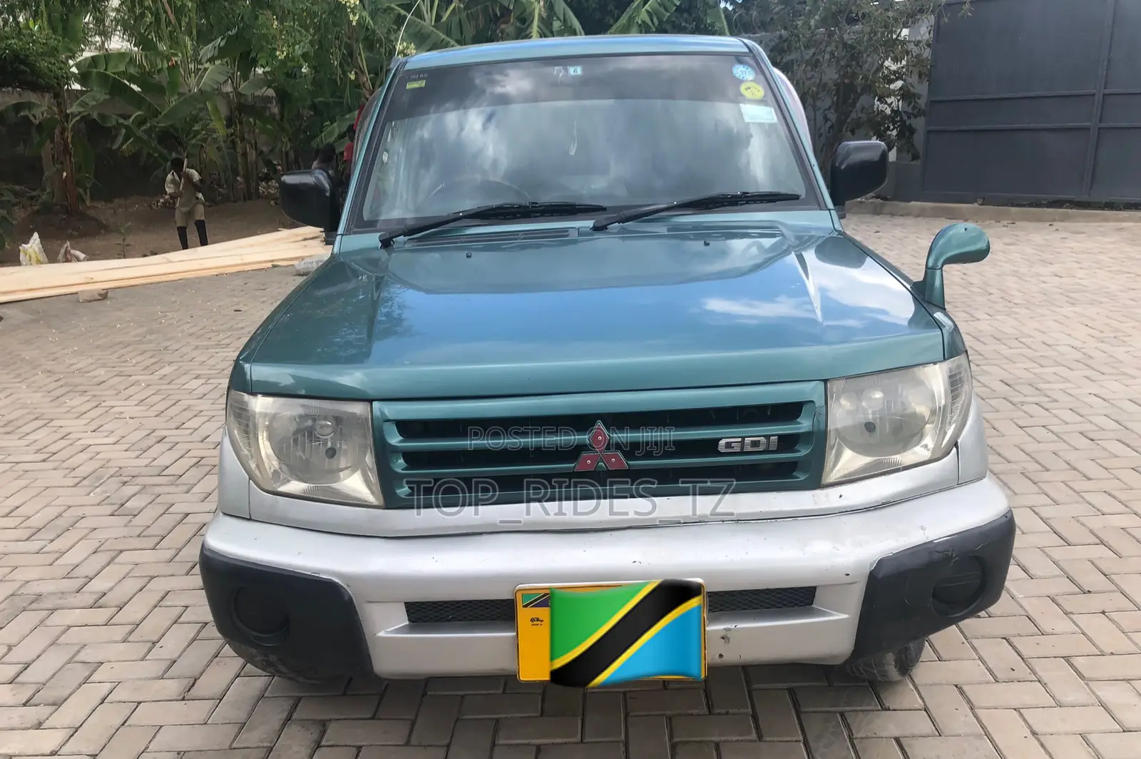 Mitsubishi Pajero IO 2003 Green
