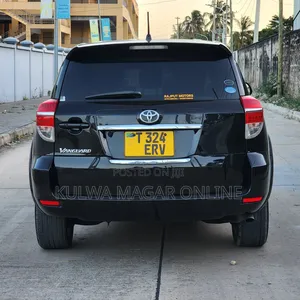Toyota Vanguard 2011 Black