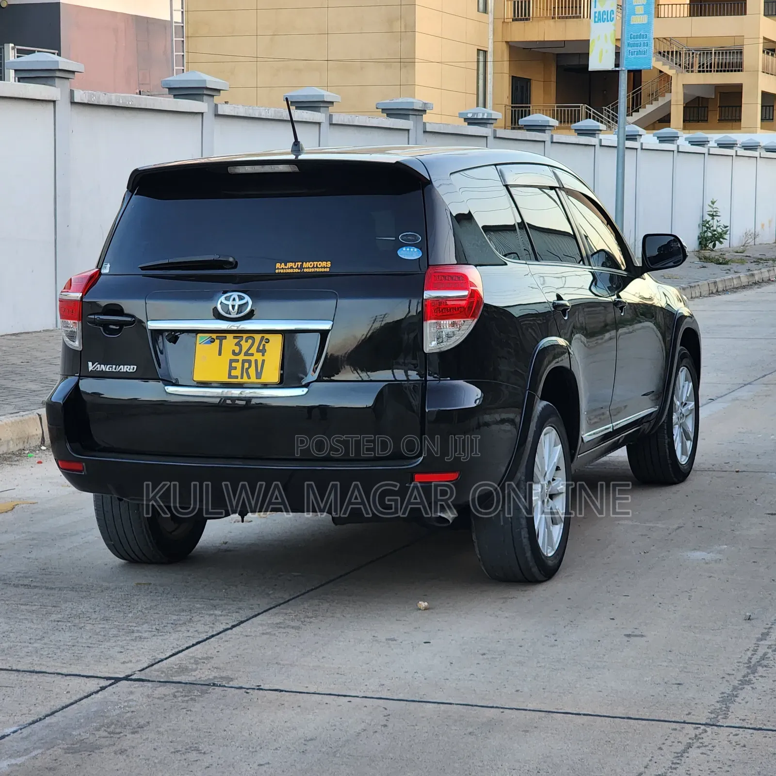 Toyota Vanguard 2011 Black