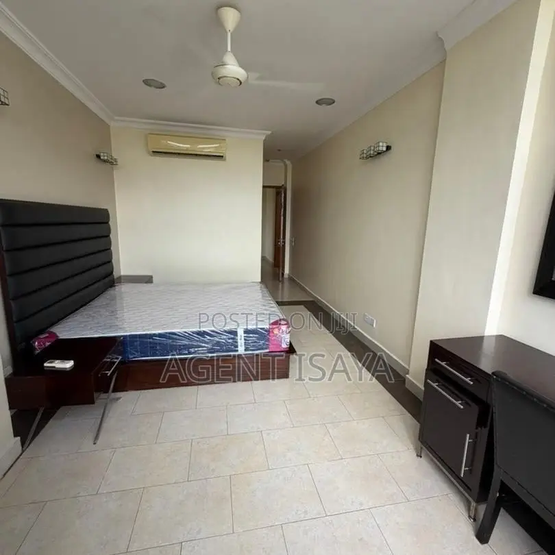 Furnished 3bdrm Apartment in Oyster Bay for rent