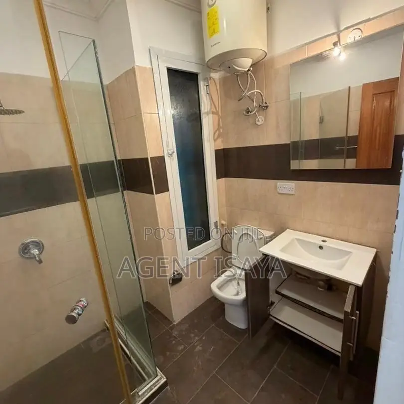 Furnished 3bdrm Apartment in Oyster Bay for rent