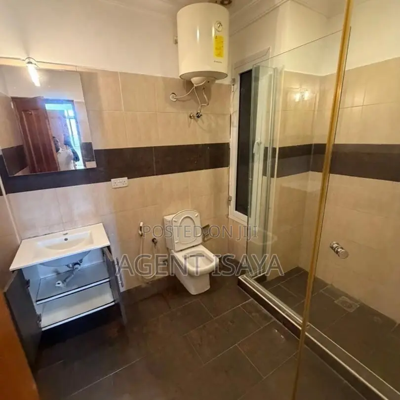 Furnished 3bdrm Apartment in Oyster Bay for rent