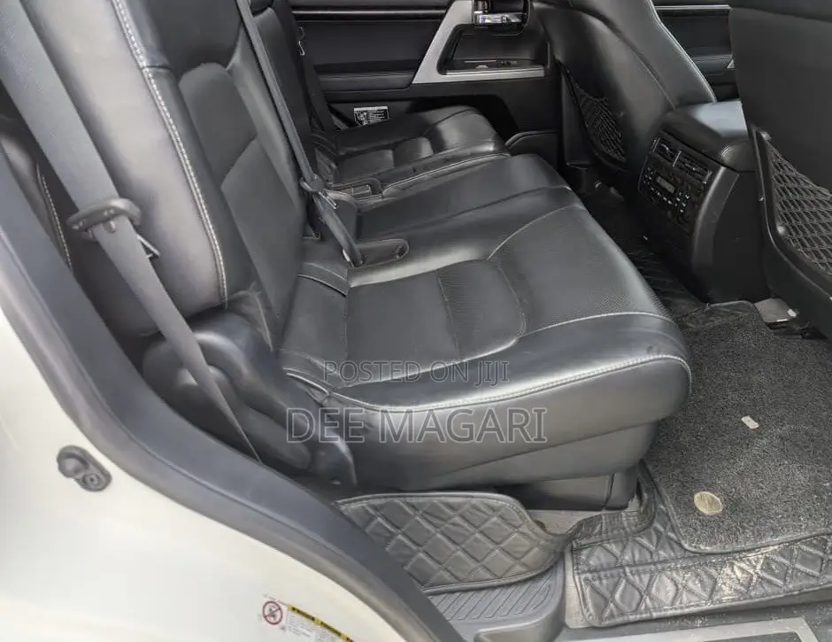 Toyota Land Cruiser 4.6 V8 VX-R 2015 White