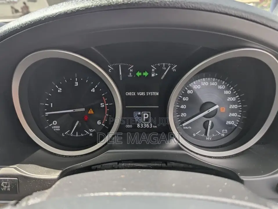 Toyota Land Cruiser 4.6 V8 VX-R 2015 White