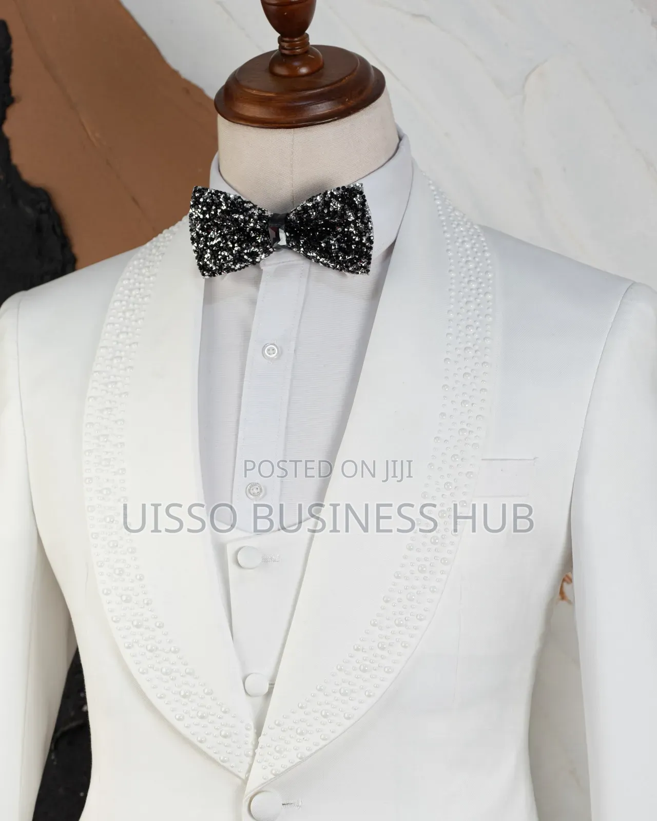 Black& White Loyal Suit