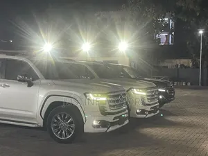 Toyota Land Cruiser 2024 White