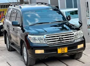 Toyota Land Cruiser 2010 Black