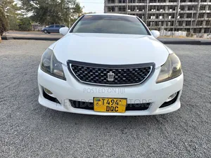 Toyota Crown 2009 White