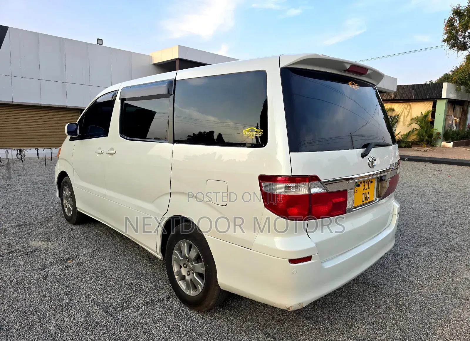 Toyota Alphard 2005 White