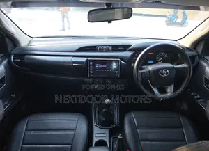 Toyota Hilux 2016 White
