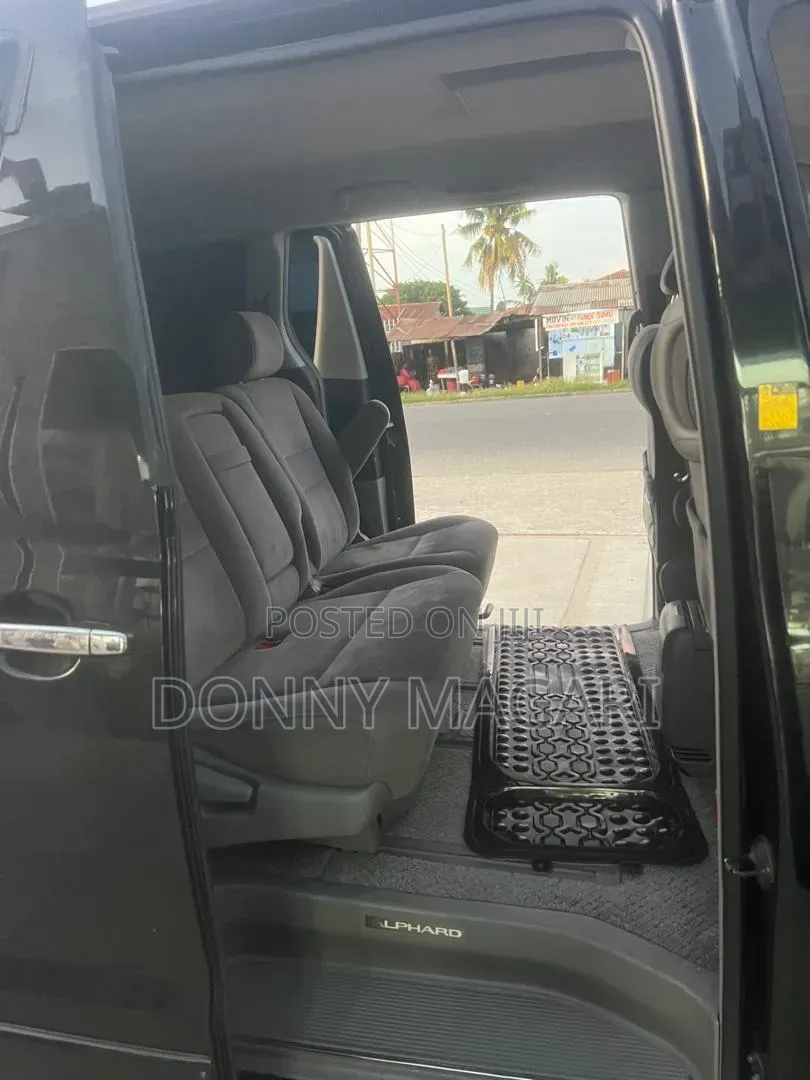 Toyota Alphard 2006 Black