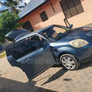 Mazda Verisa 2010 Blue