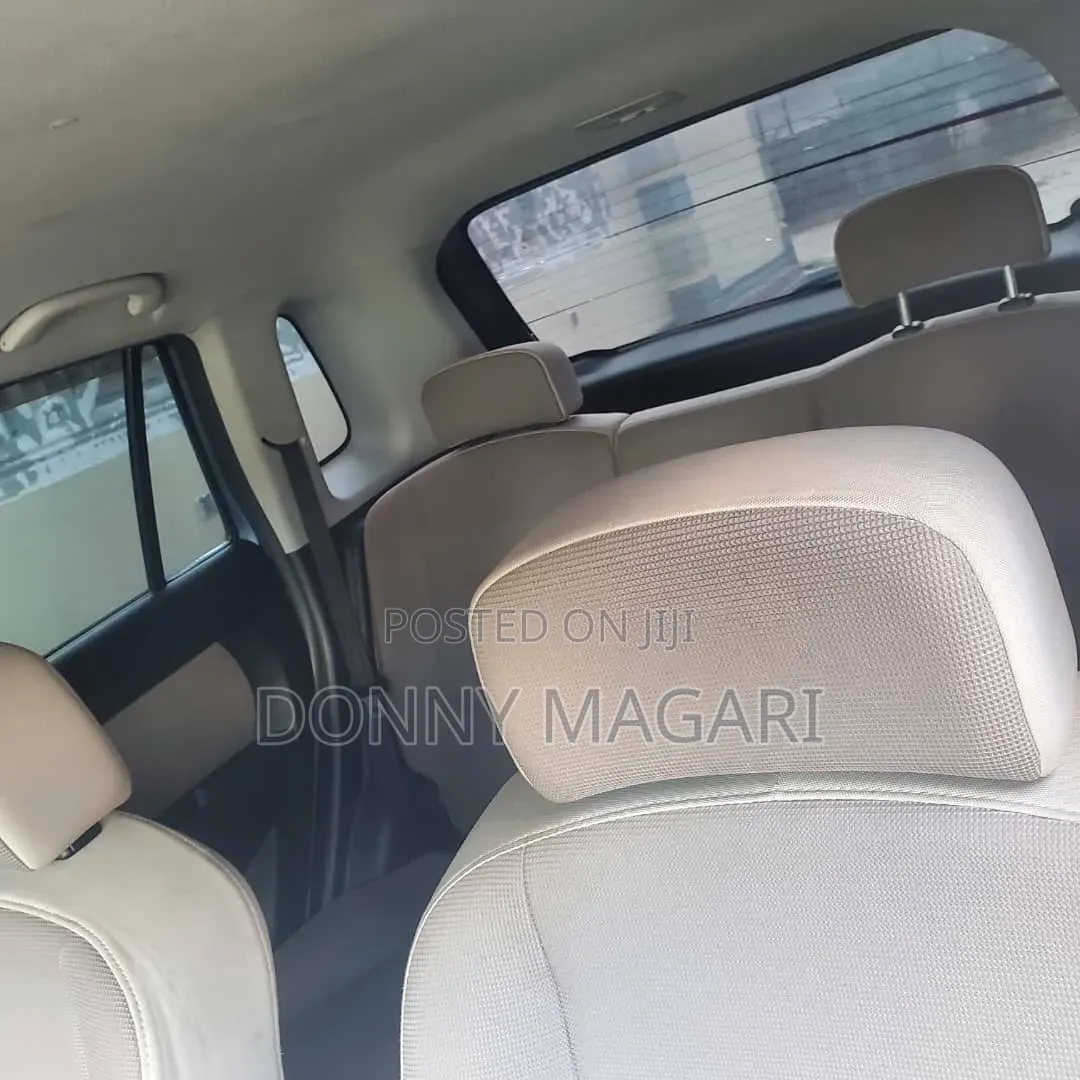 Mazda Verisa 2010 Blue