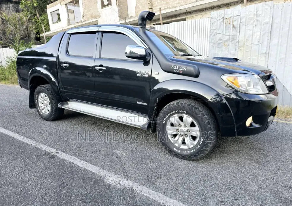 Toyota Hilux 2007 Black
