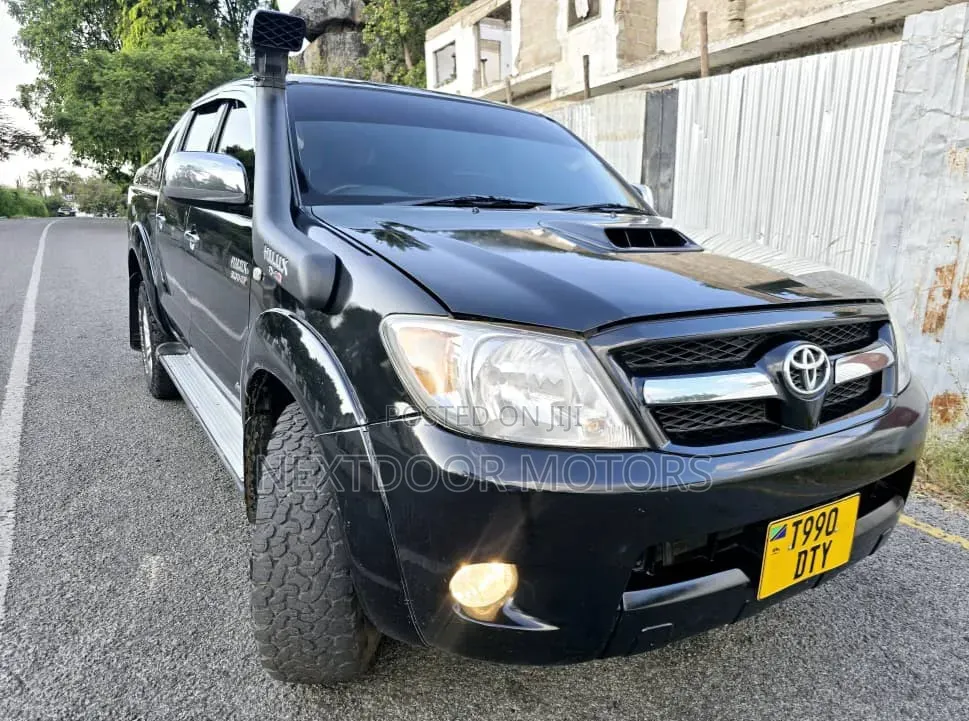 Toyota Hilux 2007 Black