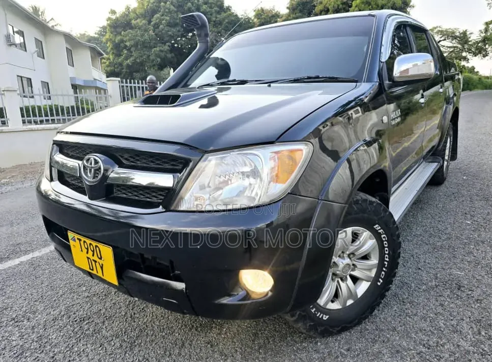 Toyota Hilux 2007 Black