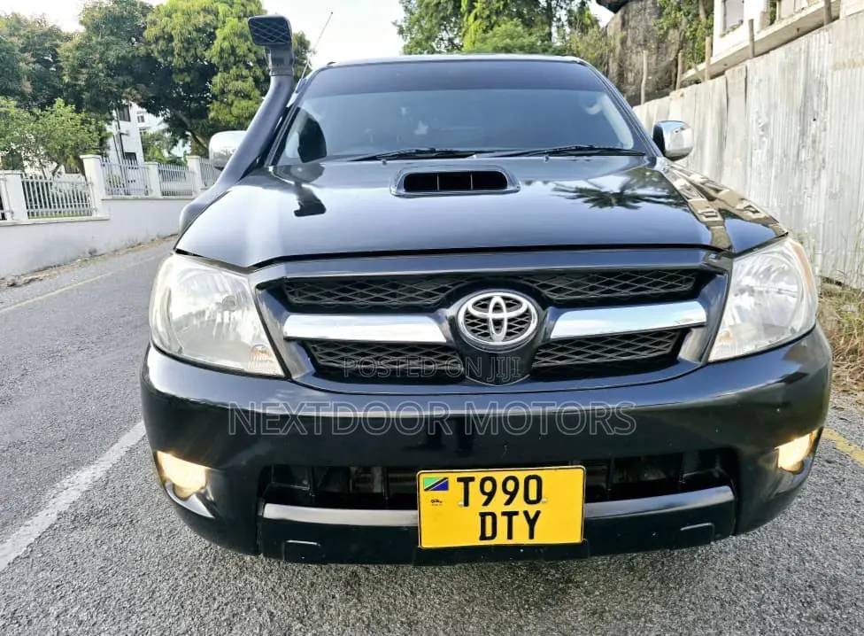 Toyota Hilux 2007 Black