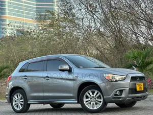 Mitsubishi RVR 2.0 2011 Gray