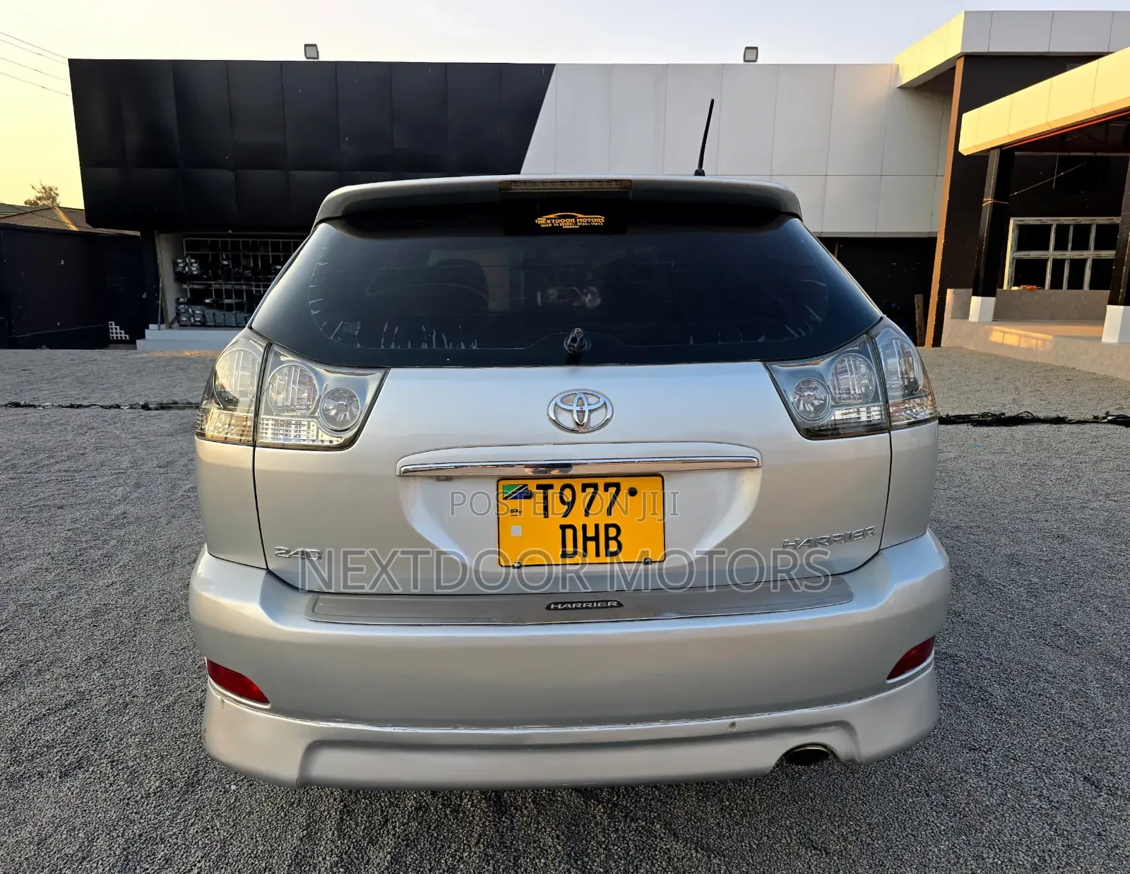 Toyota Harrier 2005 Silver