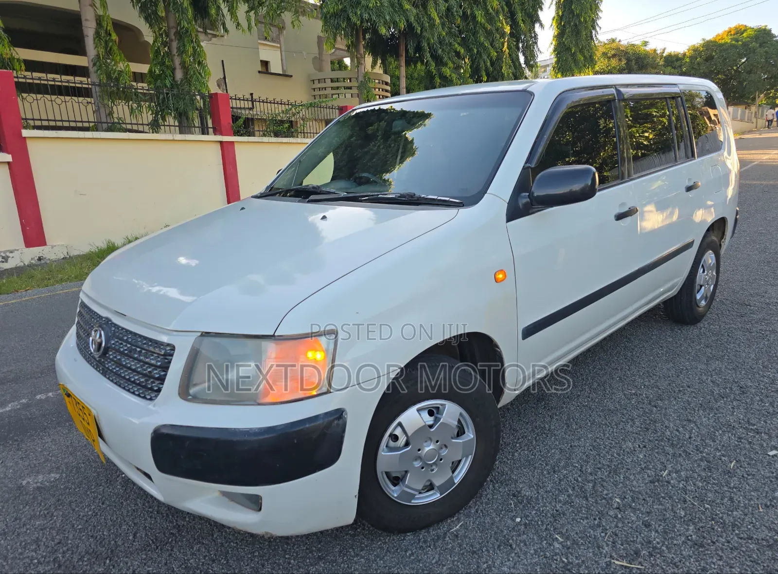 Toyota Succeed 2004 White