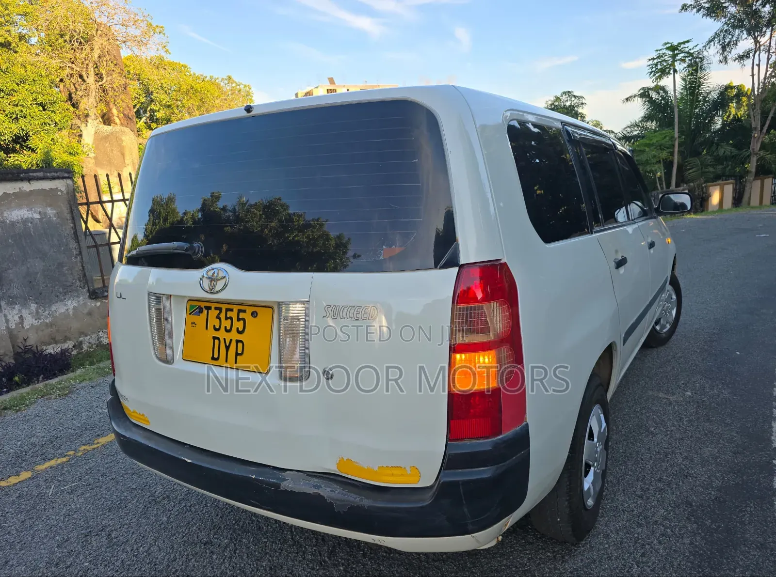 Toyota Succeed 2004 White