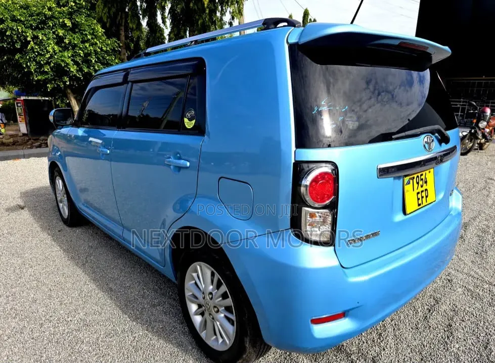 Toyota Rumion 2024 Blue