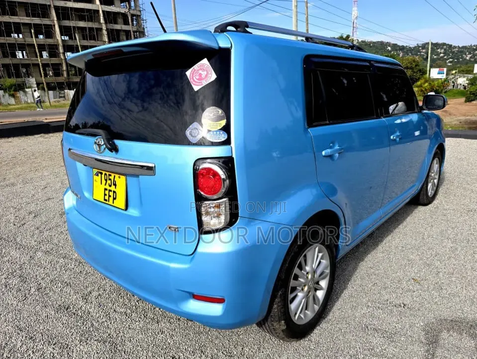 Toyota Rumion 2024 Blue